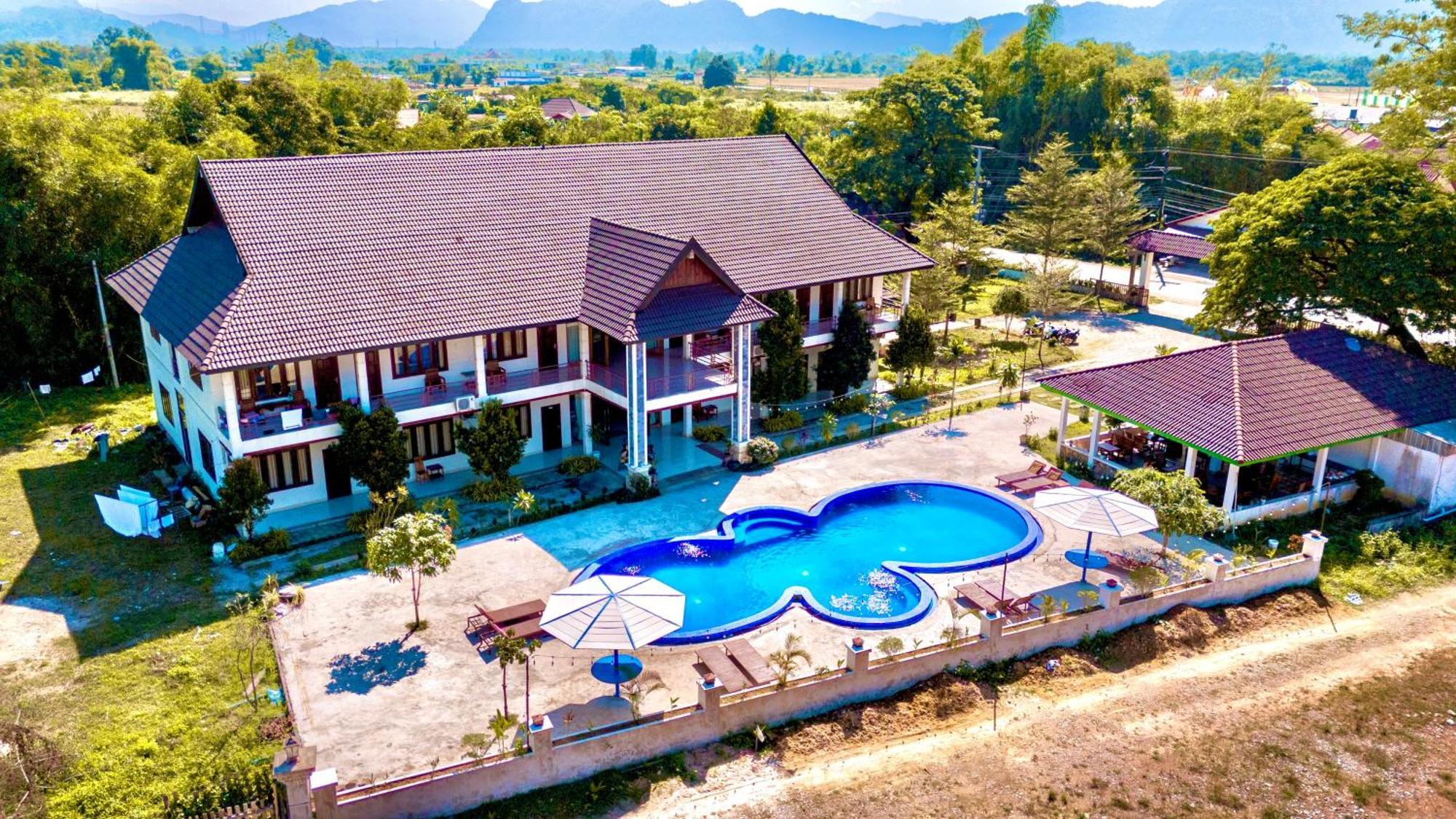 Vang Vieng Garden Resort Bagian luar foto